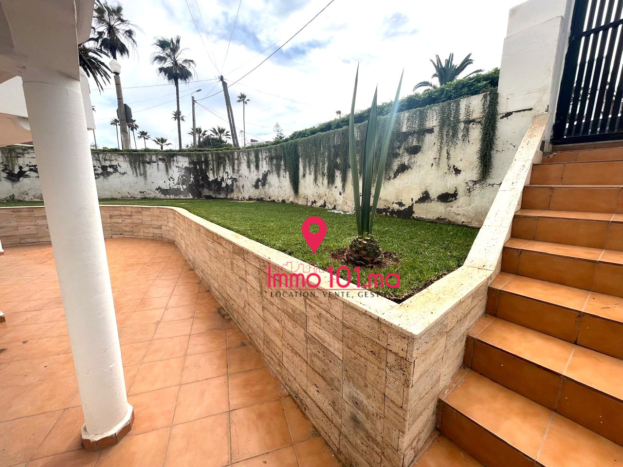 RDJ de villa à louer à Harhoura AYLAV2088